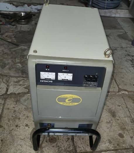 Máy hàn mig Co2 Hitachi 200