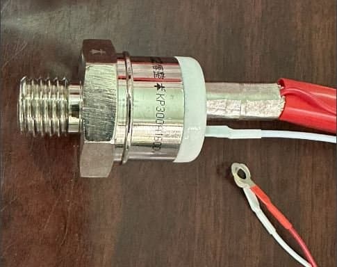 So sánh diode và scr